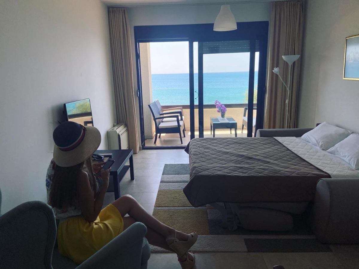 Apartments Kuce Lekovica Beach & Snack Bar- Bistro Екстериор снимка