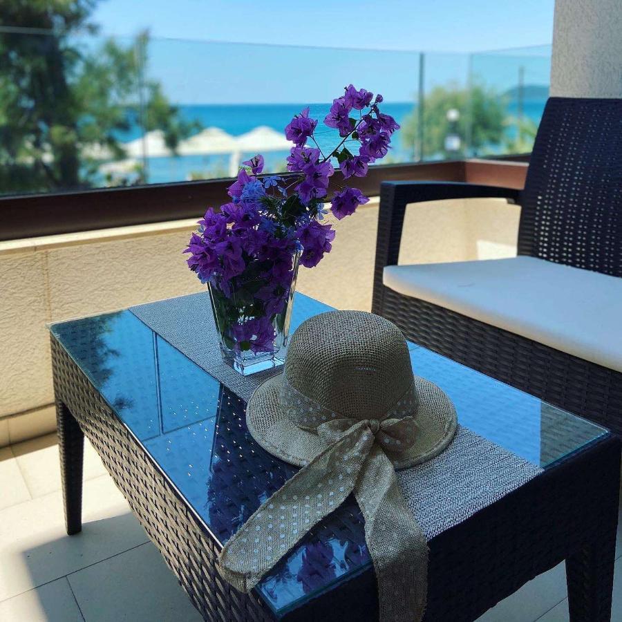 Apartments Kuce Lekovica Beach & Snack Bar- Bistro Екстериор снимка