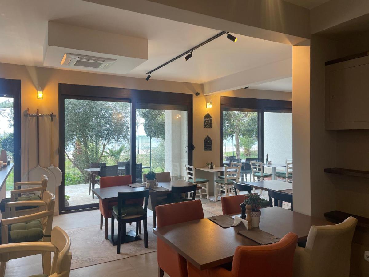 Apartments Kuce Lekovica Beach & Snack Bar- Bistro Екстериор снимка