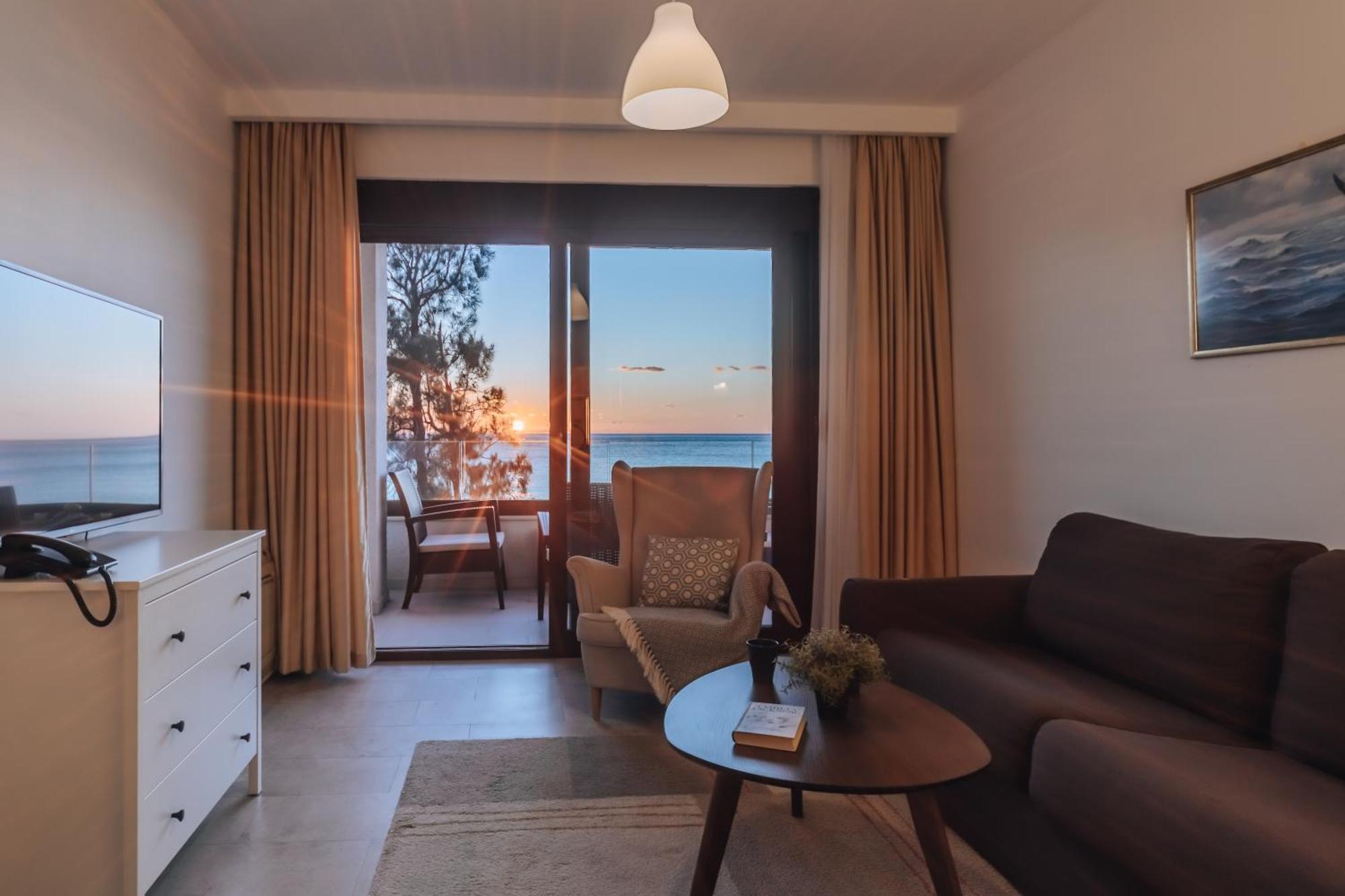 Apartments Kuce Lekovica Beach & Snack Bar- Bistro Стая снимка