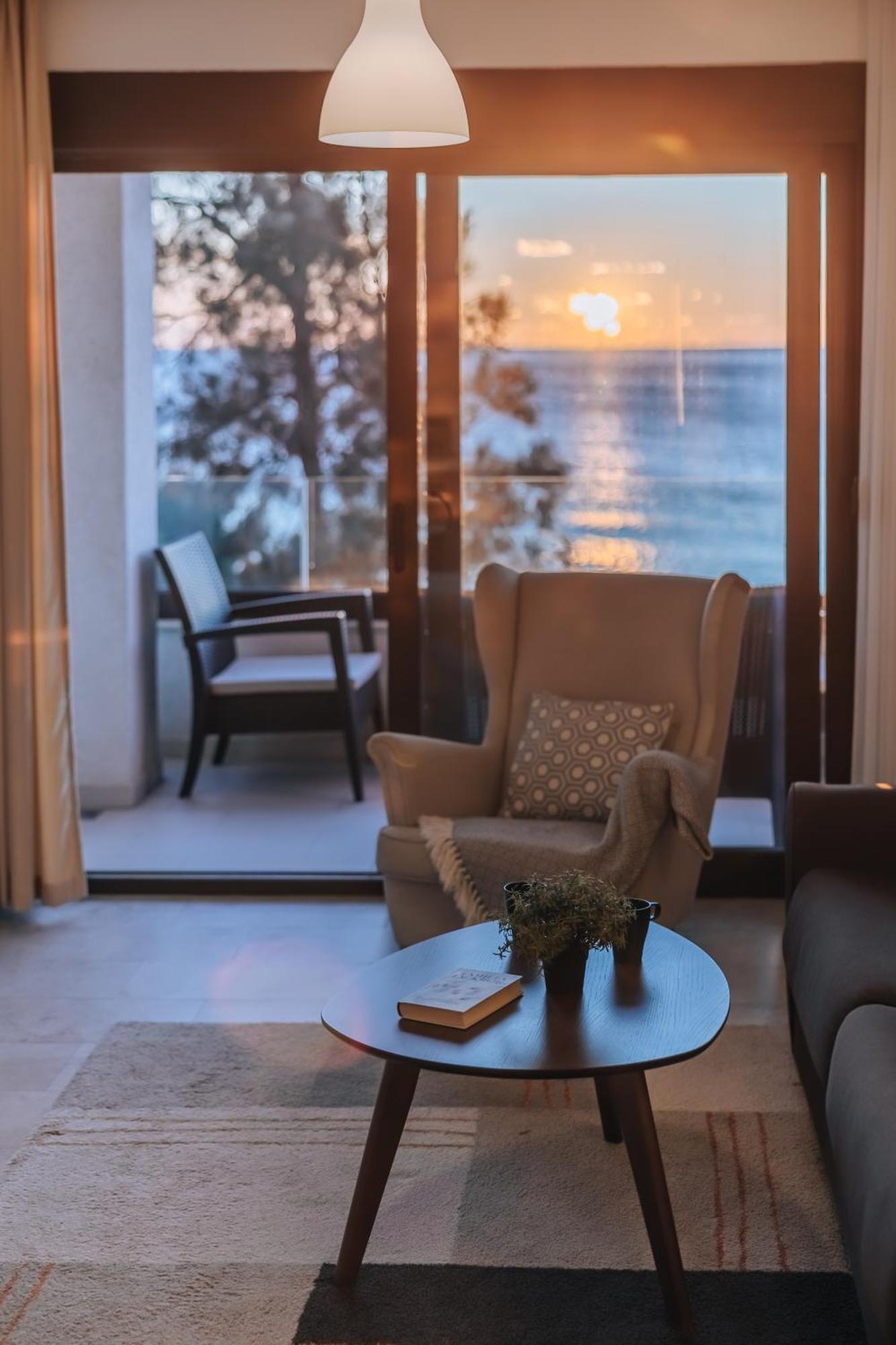 Apartments Kuce Lekovica Beach & Snack Bar- Bistro Стая снимка