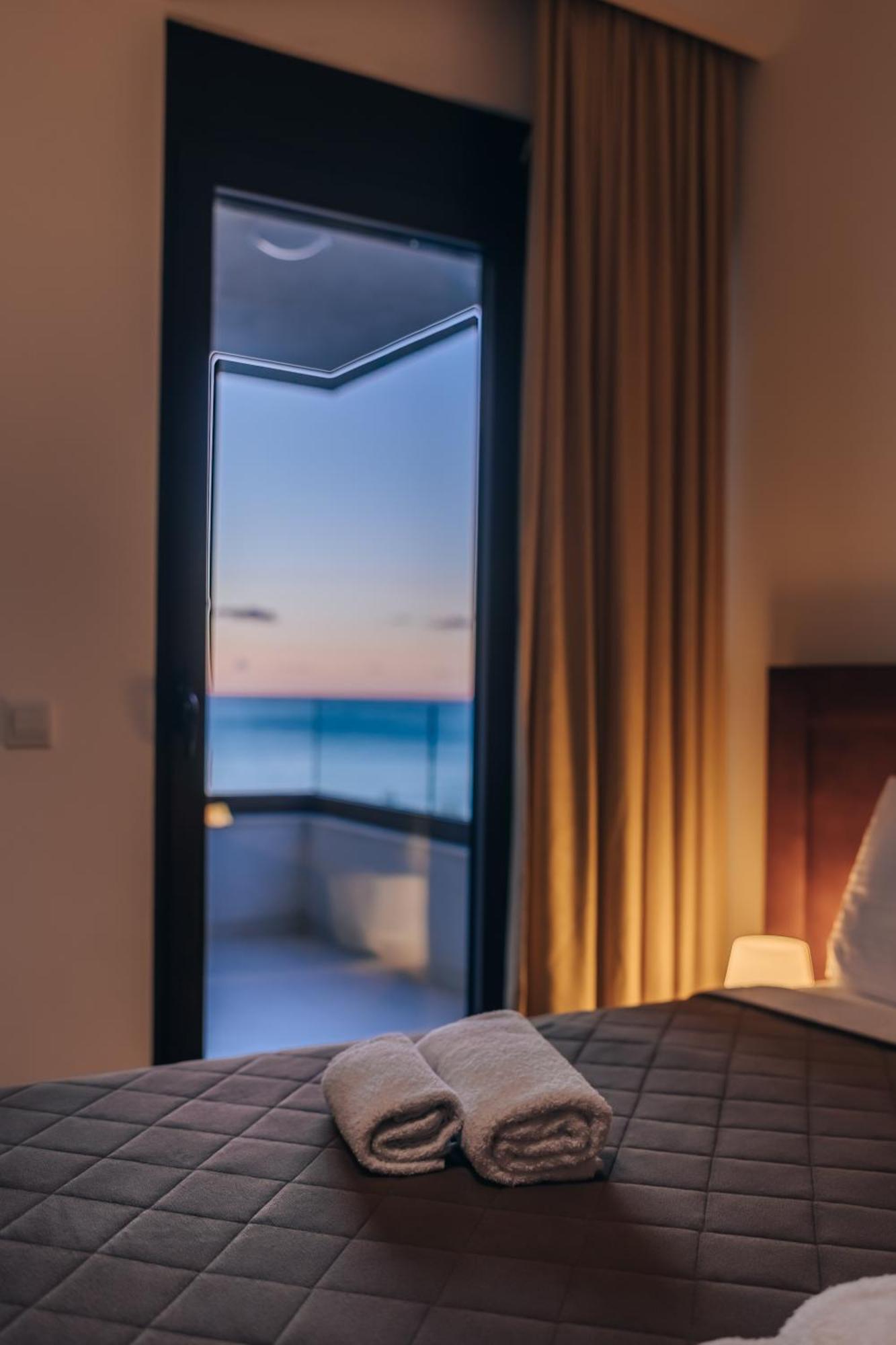 Apartments Kuce Lekovica Beach & Snack Bar- Bistro Стая снимка