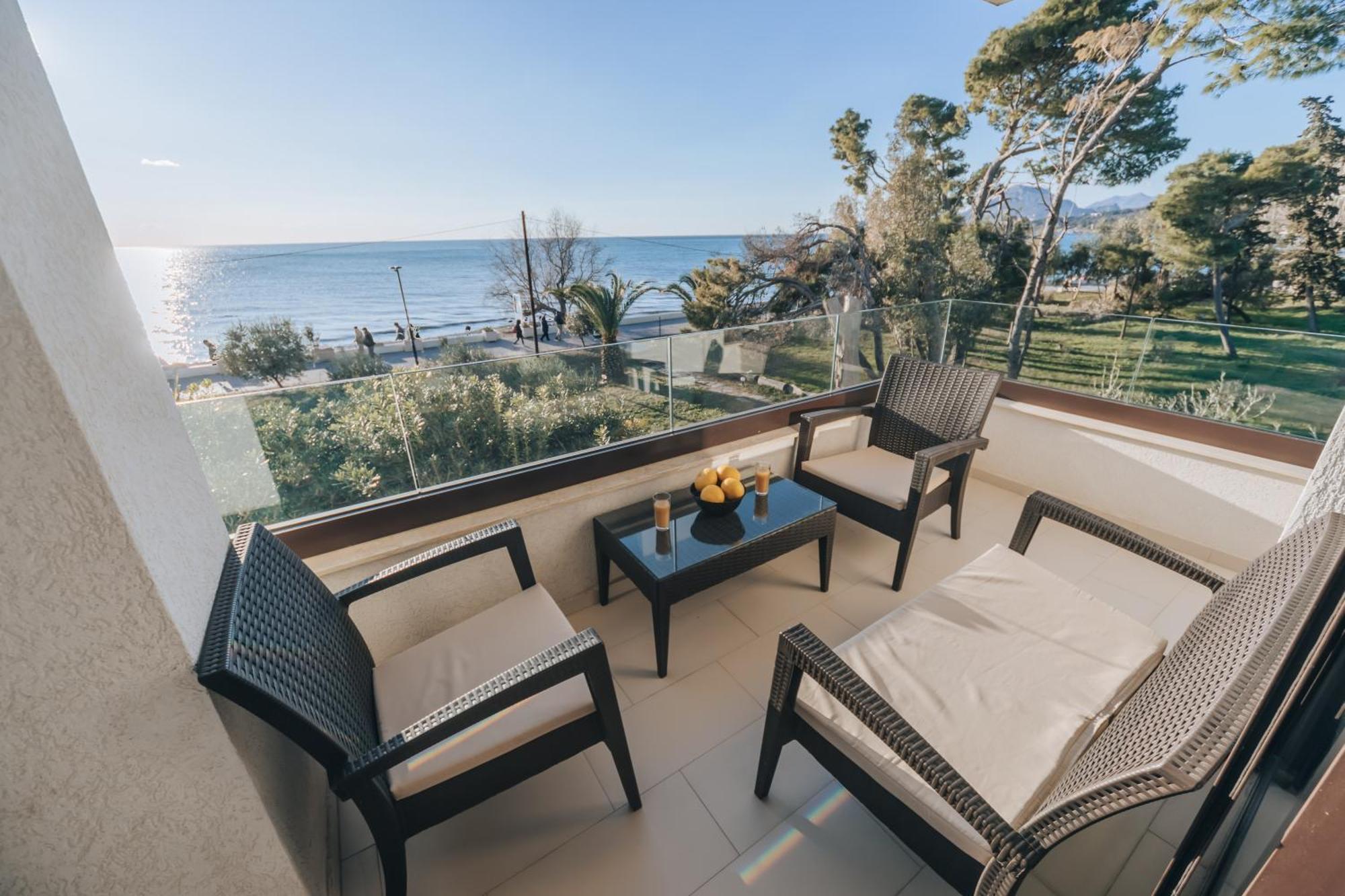 Apartments Kuce Lekovica Beach & Snack Bar- Bistro Стая снимка