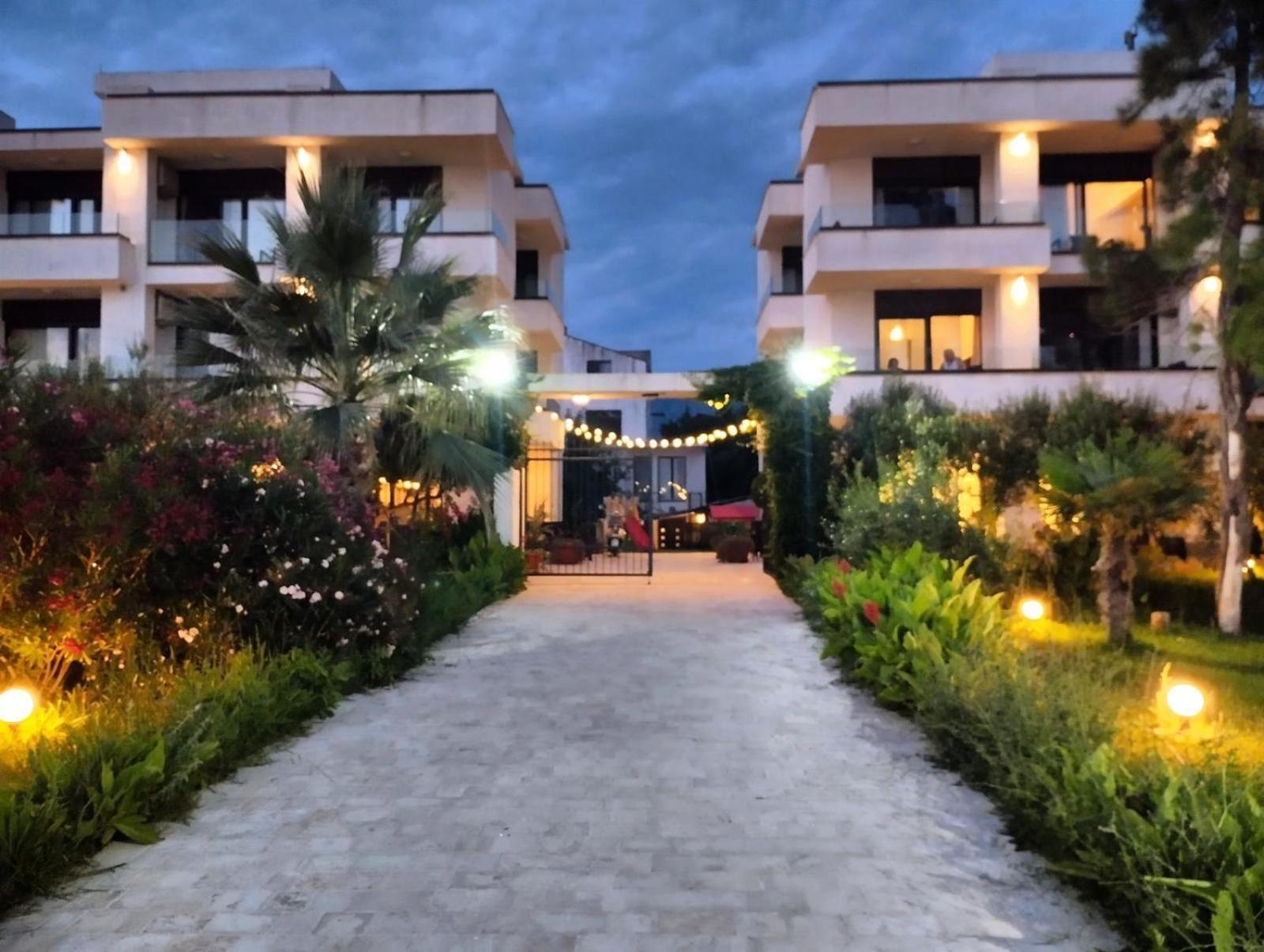 Apartments Kuce Lekovica Beach & Snack Bar- Bistro Стая снимка