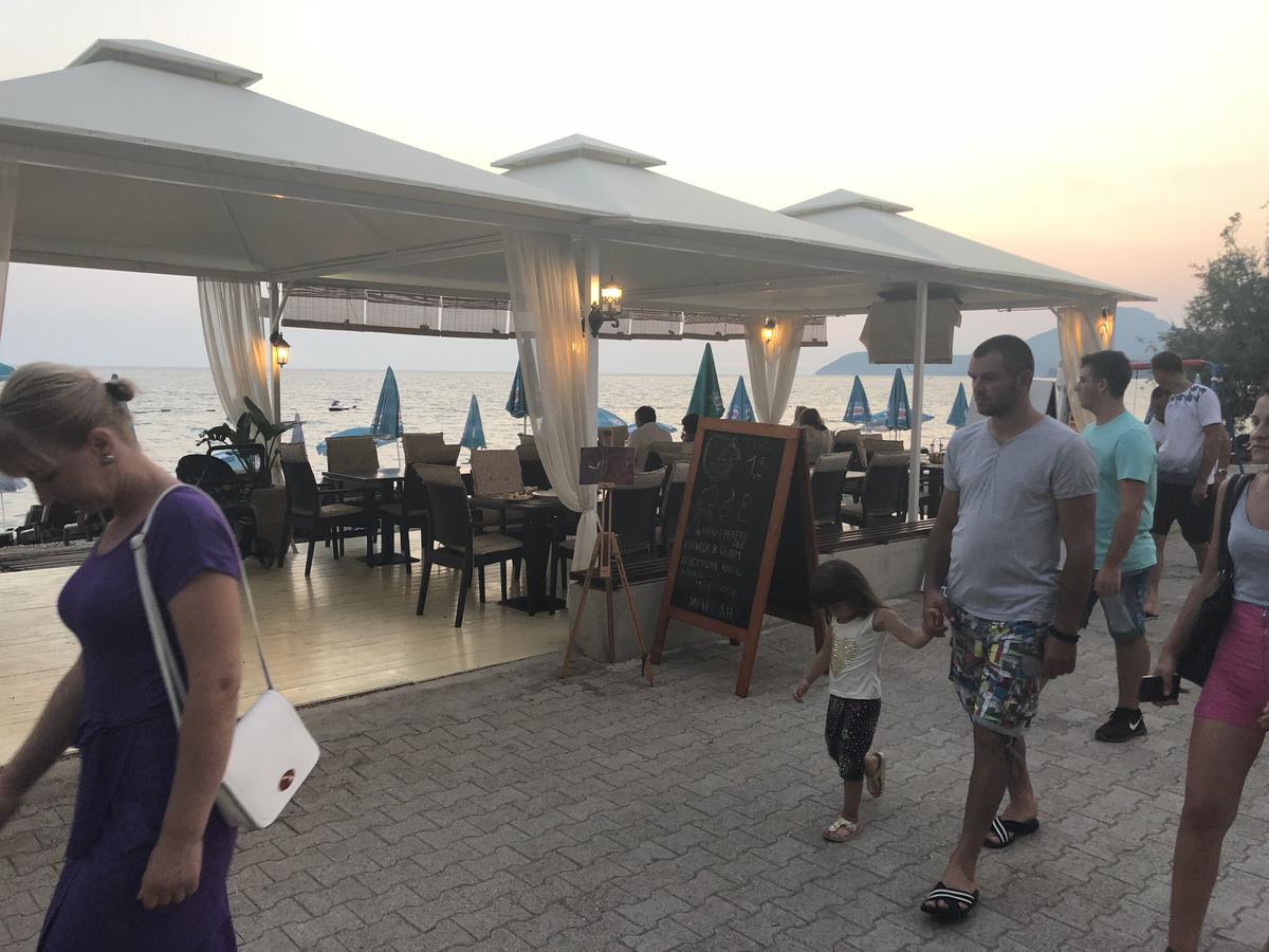 Apartments Kuce Lekovica Beach & Snack Bar- Bistro Екстериор снимка