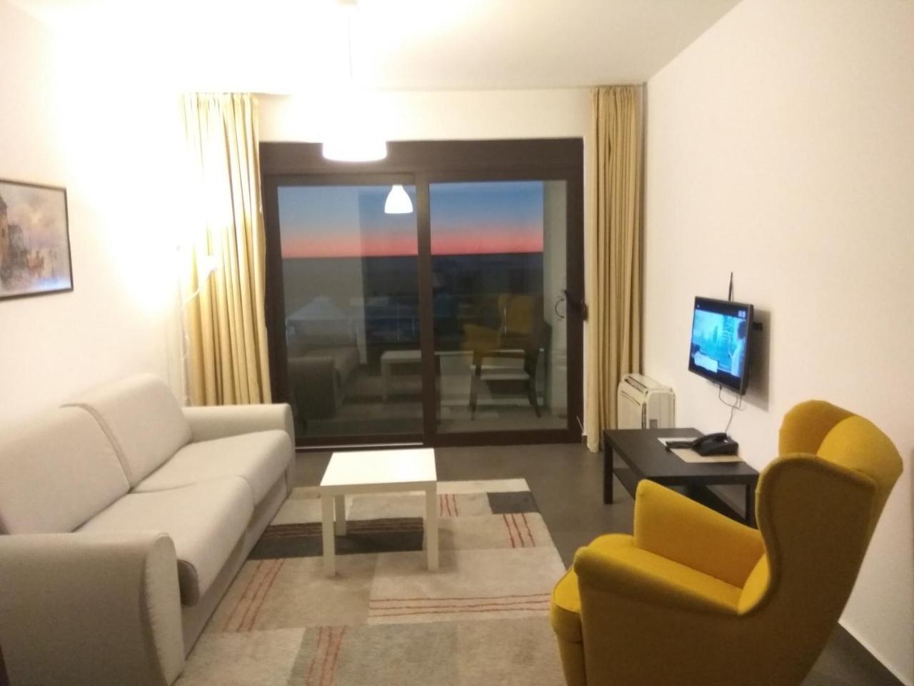 Apartments Kuce Lekovica Beach & Snack Bar- Bistro Екстериор снимка