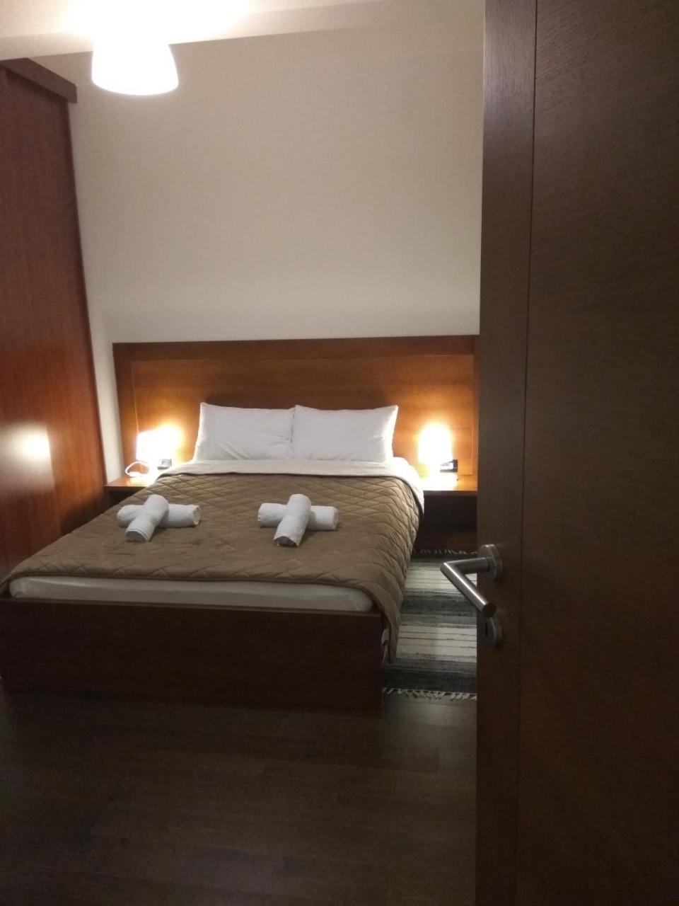 Apartments Kuce Lekovica Beach & Snack Bar- Bistro Екстериор снимка